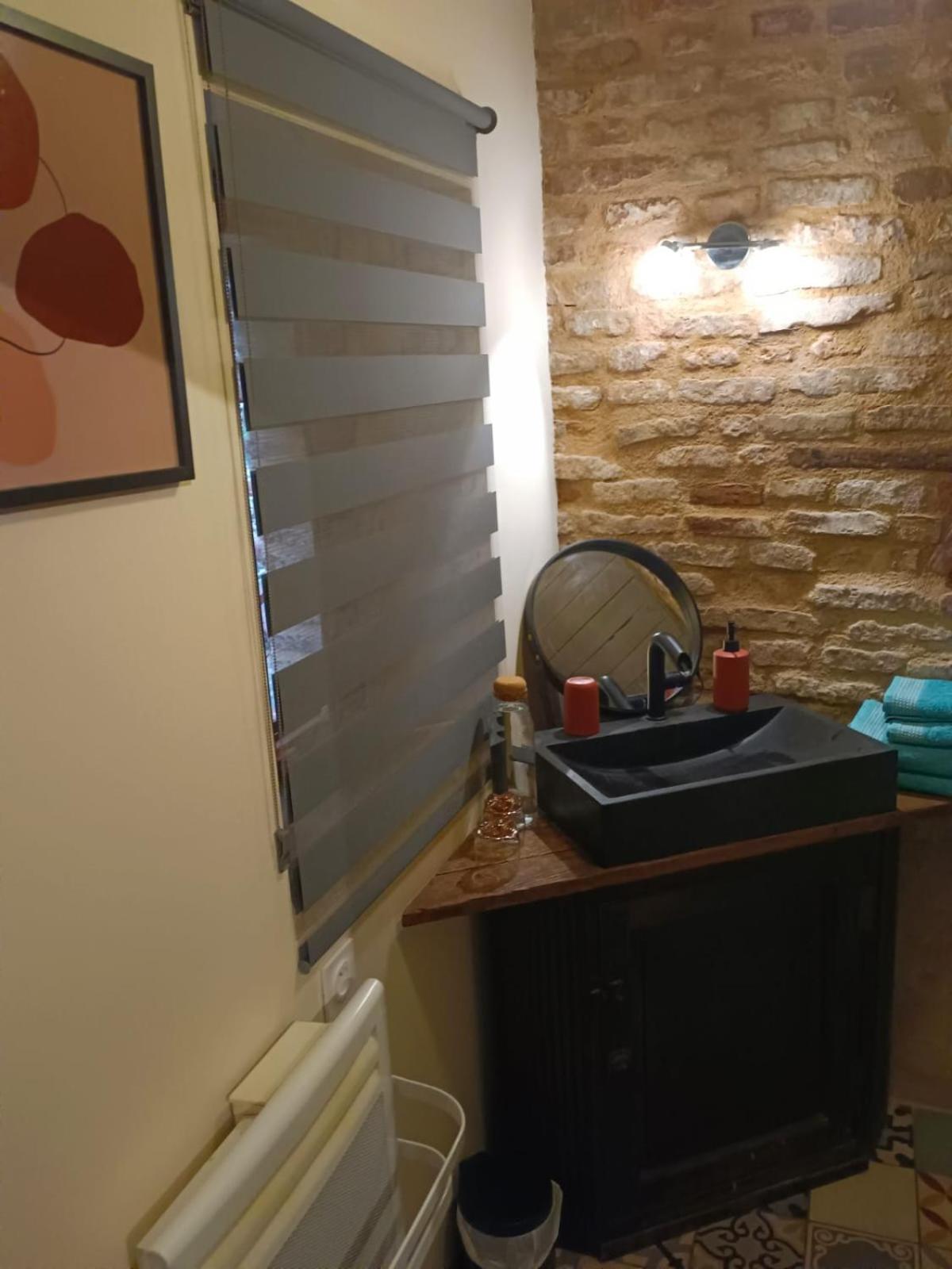 Bed and Breakfast La Lauze Et L'Anguille Gaillac Exterior foto